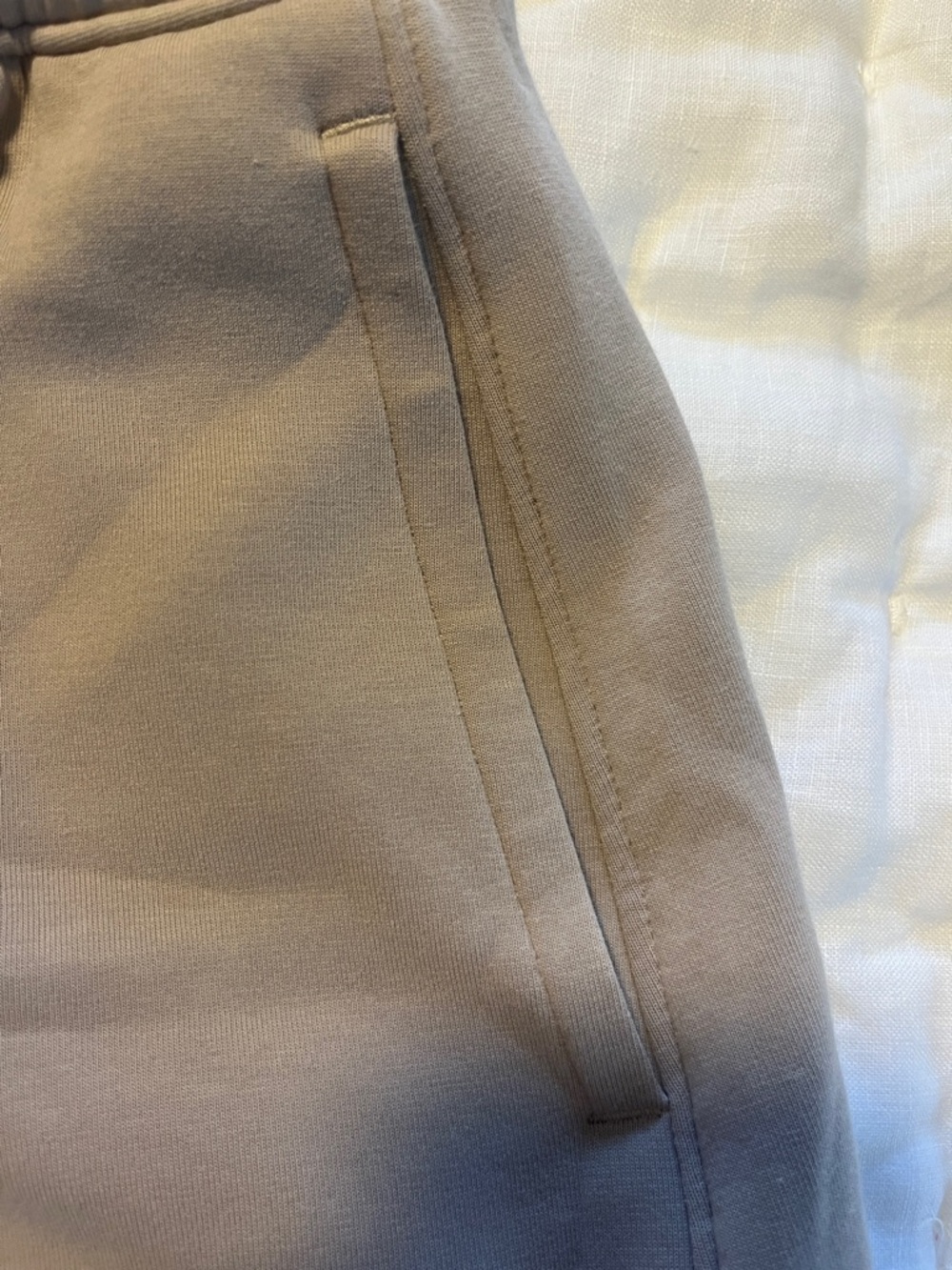 Abercrombie & Fitch Taupe High-Rise Elastic-Waist Athletic Shorts - Picture 5 of 5